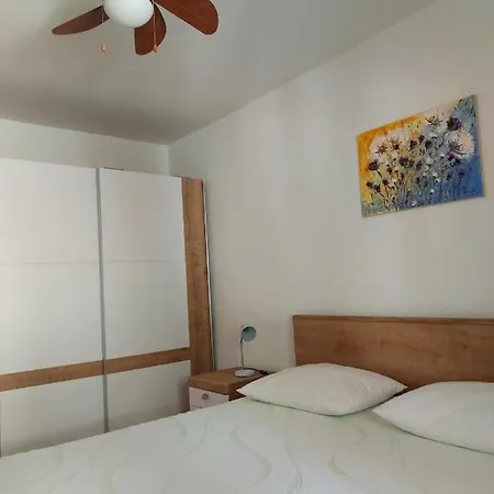 11469a Апартаменты Подгора